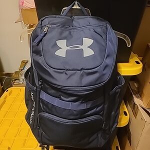 Under Armour Navy Men's Backpack – Durable Everyday Carry
